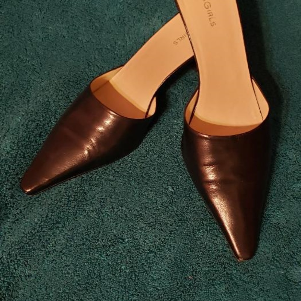 Black Shoes